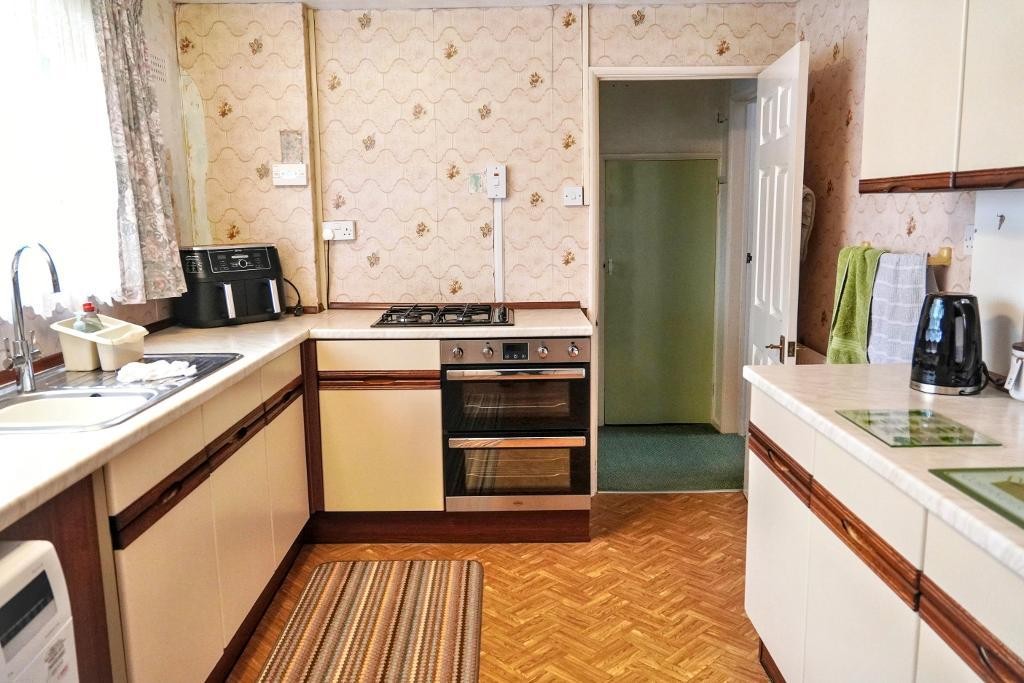 Images for Queens Drive, Bedford