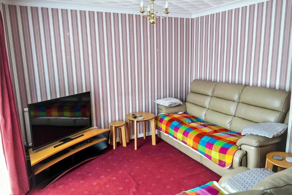 Images for Queens Drive, Bedford