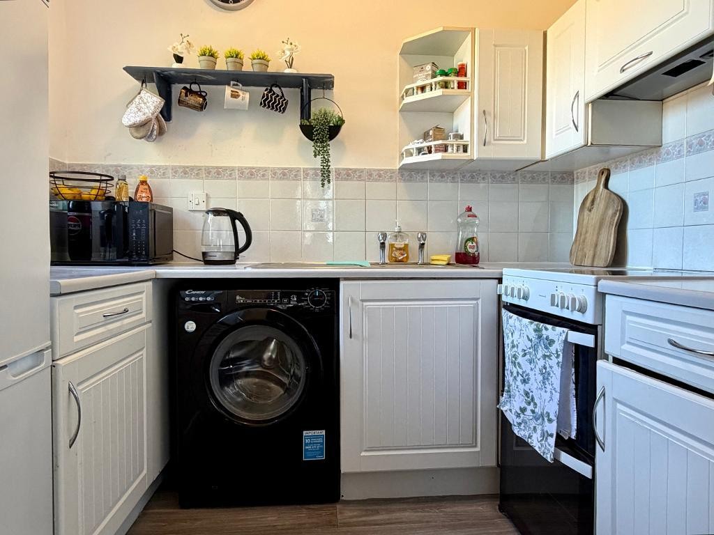 Images for Redwood Grove, Bedford