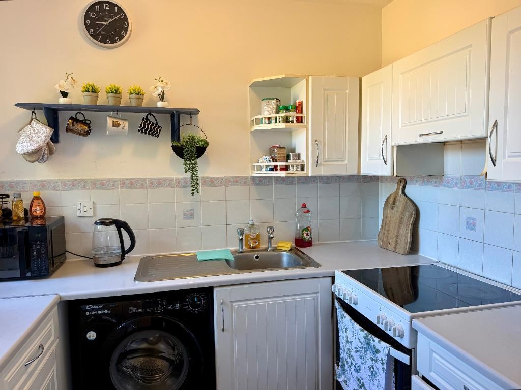 Images for Redwood Grove, Bedford